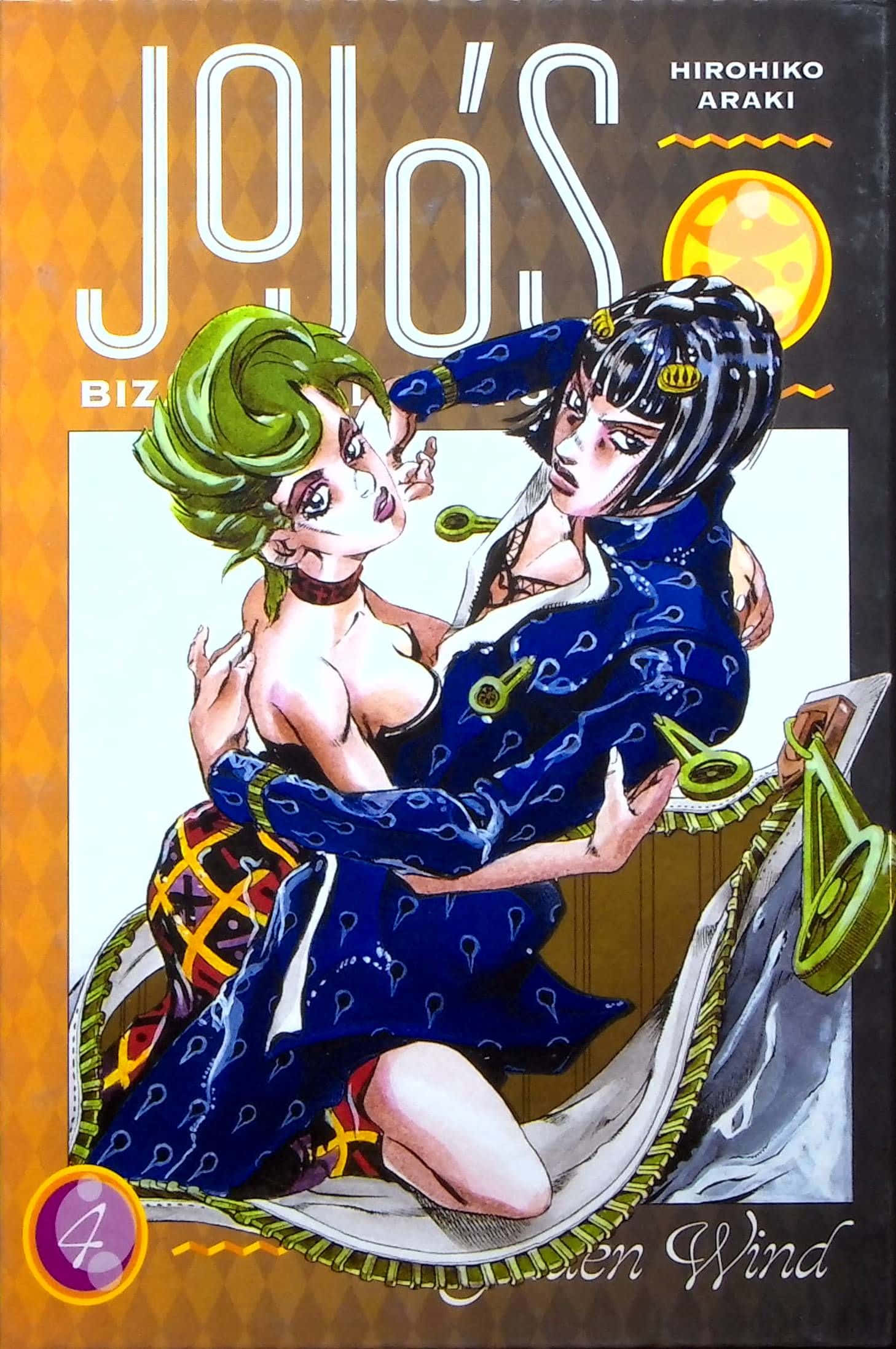 Golden Wind 桌布 壁紙 — 兩個動漫角色以動態姿勢呈現，穿著綠色和藍色服裝，背景為帶圖案的橙色。