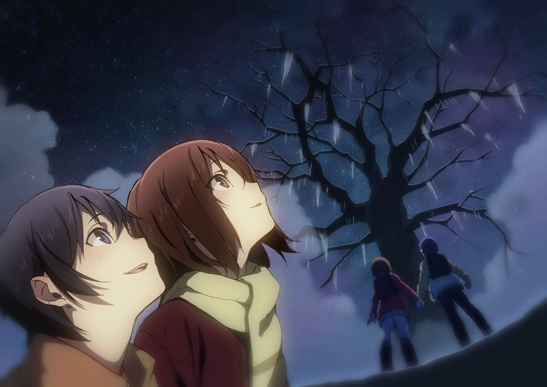 Erased 桌布 壁紙 — 兩個動漫角色在一棵掛滿冰柱的禿樹下仰望星空，而另外兩個角色則在遠處走開。
