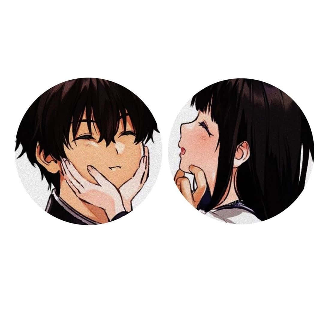 動漫男孩和女孩的圓形肖像，微笑和臉紅。 — 動漫情侶 GIF 壁紙