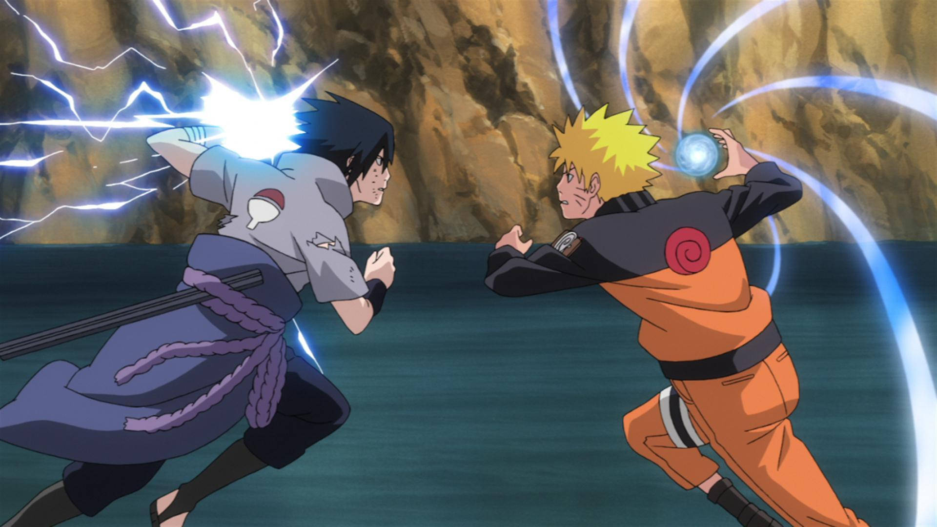 Naruto And Sasuke 桌布 壁紙 — 兩個動漫角色在岩石洞穴中碰撞，電力和藍色能量爆炸照亮了場景。