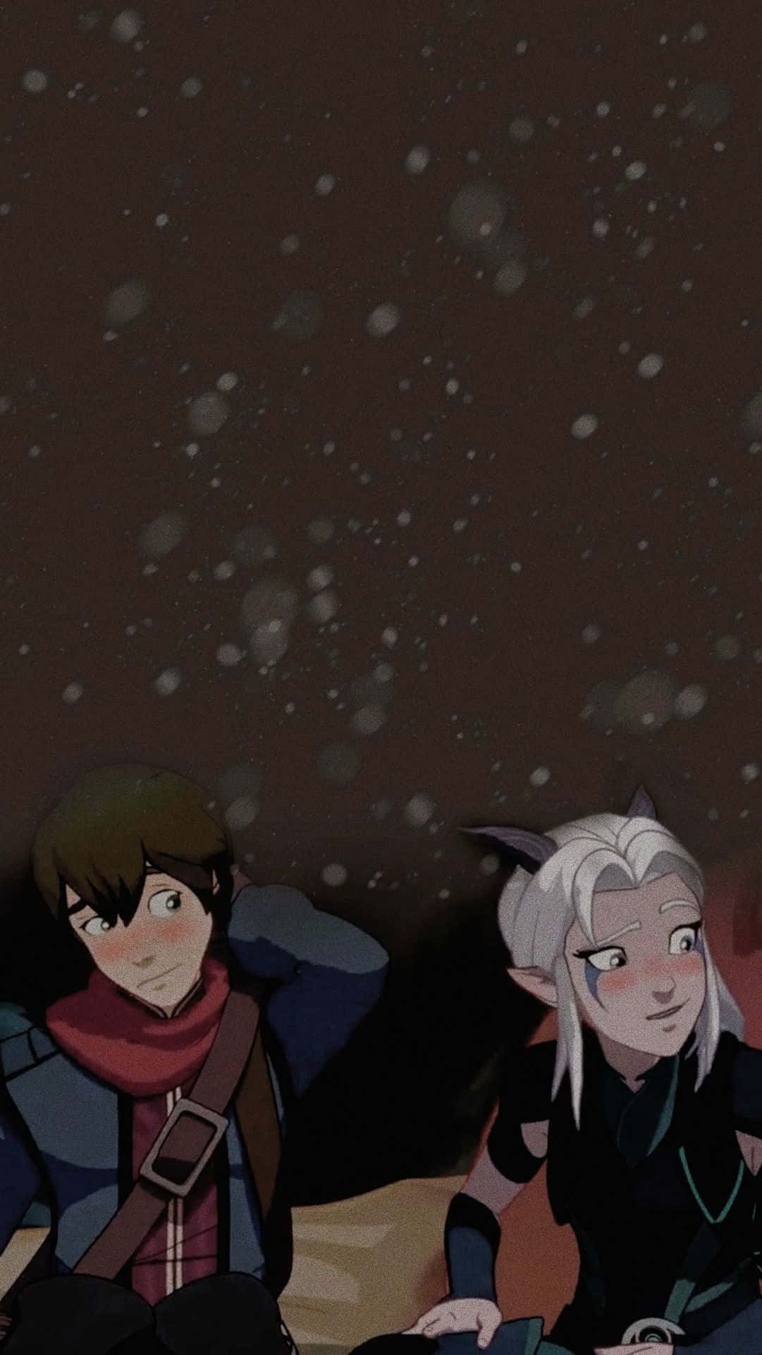 The Dragon Prince 桌布 壁紙 — 兩個動漫角色在昏暗的場景中，坐在飄落的雪花下，帶有柔和發光的高光。
