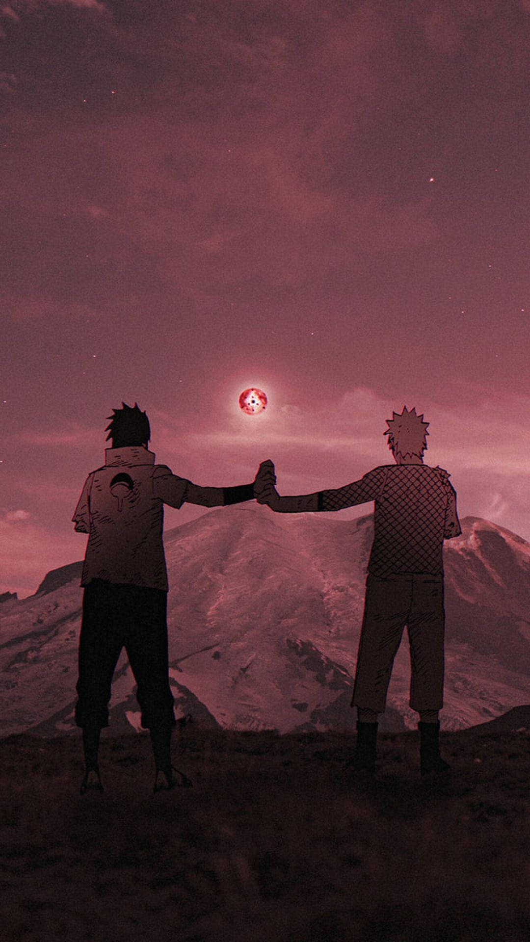 sasuke uchiha 桌布 壁紙 — 兩個動漫角色在暗紫色天空下，於積雪的山頂上，在發光的紅月下手牽手。