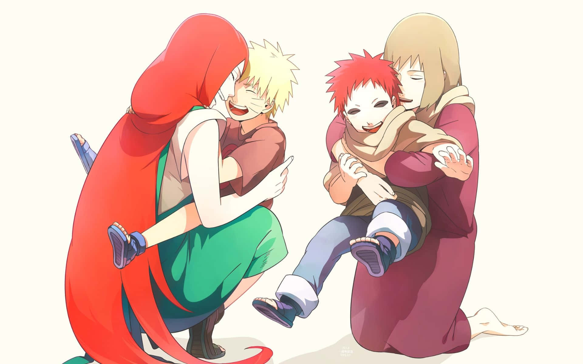 Kushina Uzumaki 桌布 壁紙 — 兩個動漫角色在柔和的米色背景前，快樂地擁抱孩子，充滿溫暖和深情。