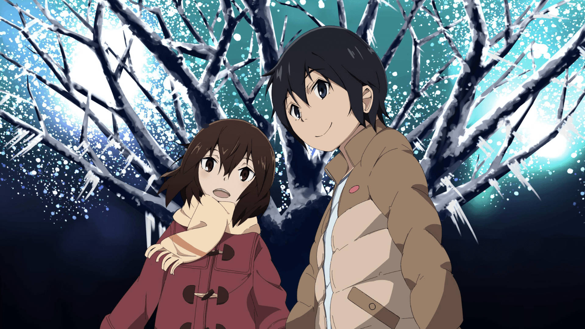 Erased 桌布 壁紙 — 兩個動漫角色在積雪的樹枝下緊密站立，背景是發光的藍色冬夜天空。