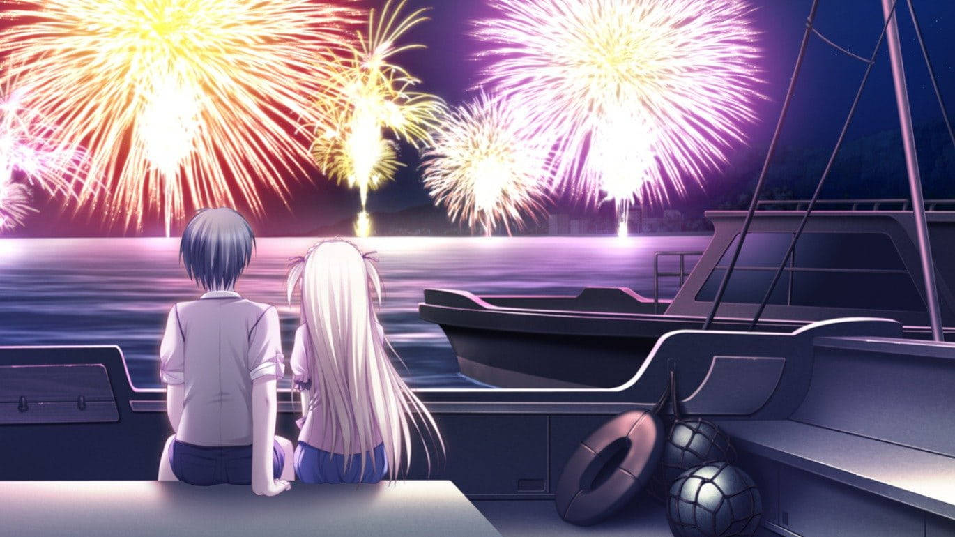 Romantic 桌布 壁紙 — 兩個動漫角色坐在船上，觀看夜間平靜水面上方綻放的鮮豔煙火。