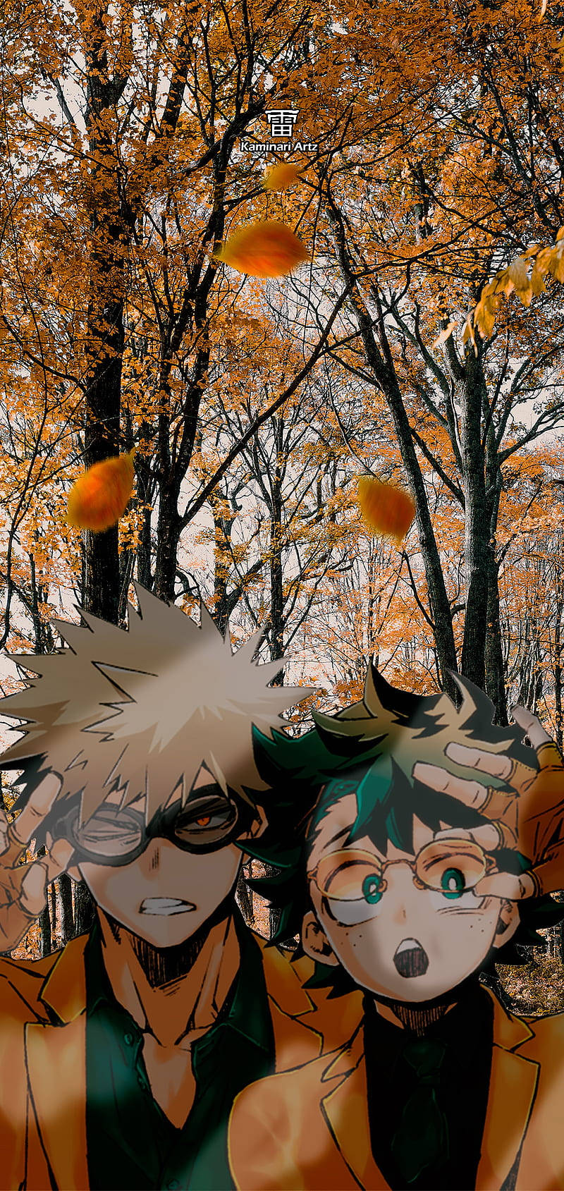 Deku X Todoroki X Bakugou 桌布 壁紙 — 兩個動漫角色站在森林中，金色秋葉在柔和天空下圍繞他們旋轉。