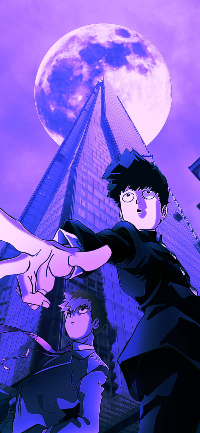 動漫男孩 桌布 壁紙 — 兩個動漫角色站在高聳的摩天大樓前，背景是巨大的紫色月亮和霓虹燈閃爍的城市夜景。