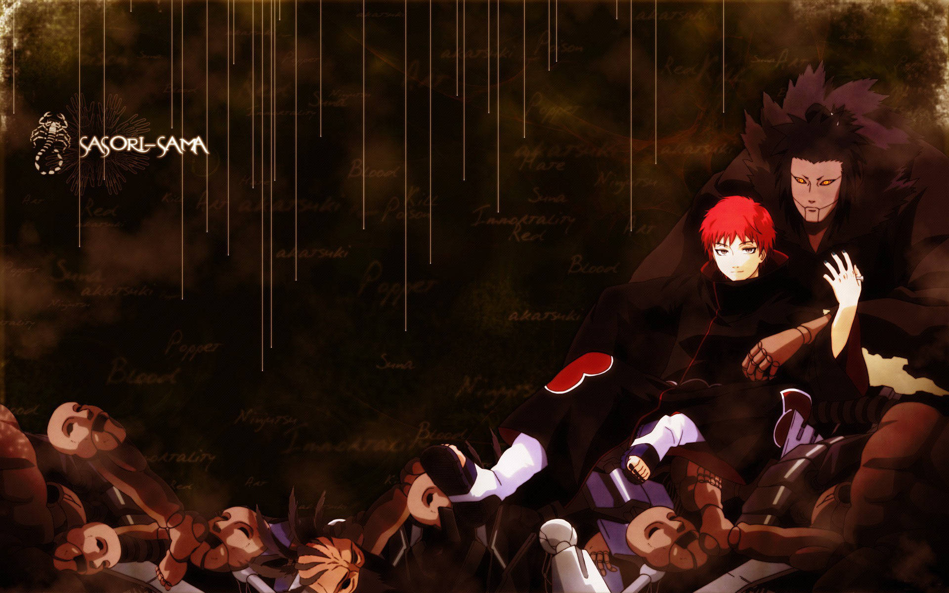 Sasori 桌布 壁紙 — 兩個動漫角色身穿深色斗篷，坐在倒下的敵人之上，天空被雨水浸透、血跡斑斑。