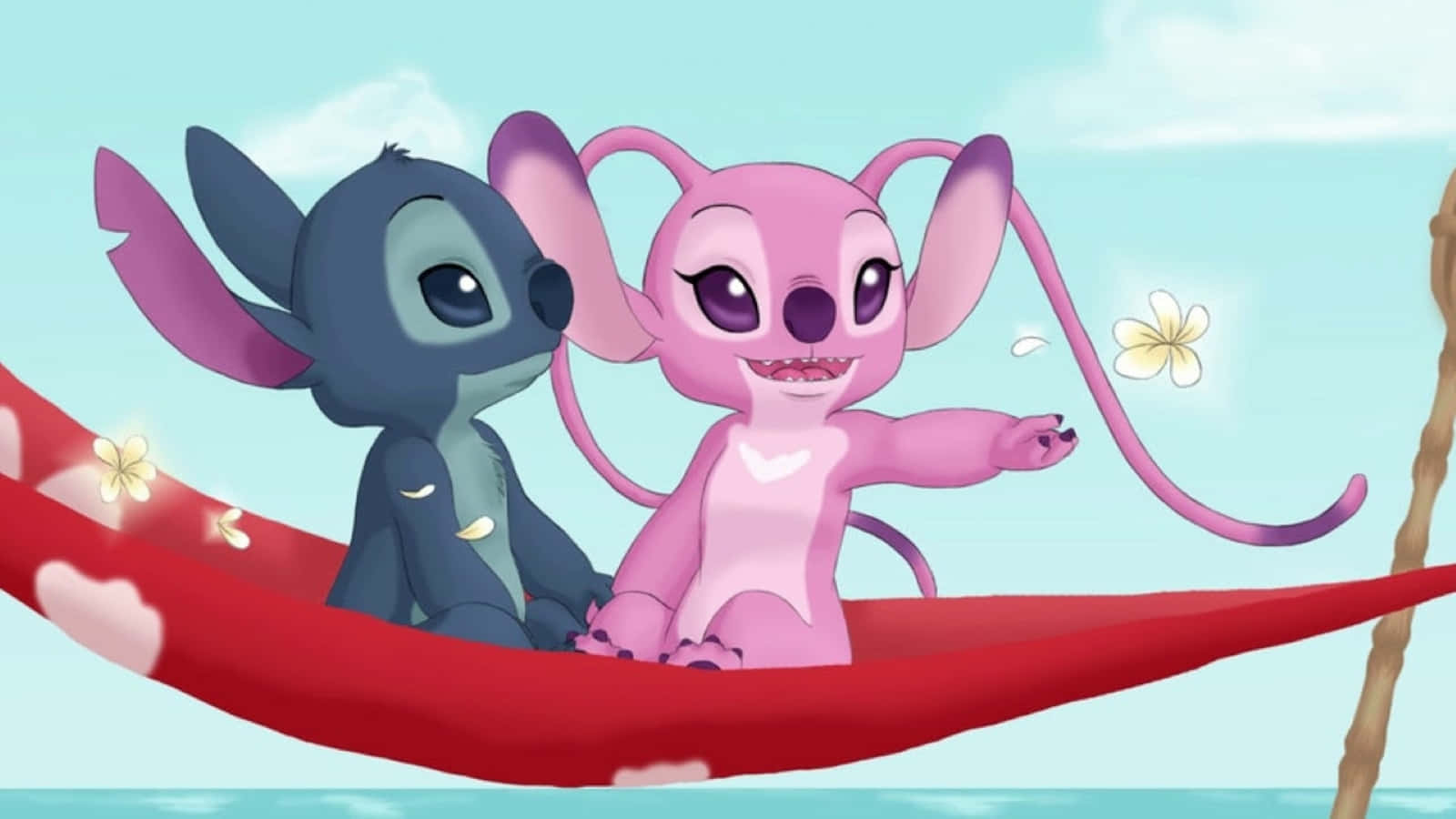 Love Stitch And Angel 桌布 壁紙 — 兩個動畫外星人角色一起坐在紅色吊床上，天空晴朗，花朵飄浮。