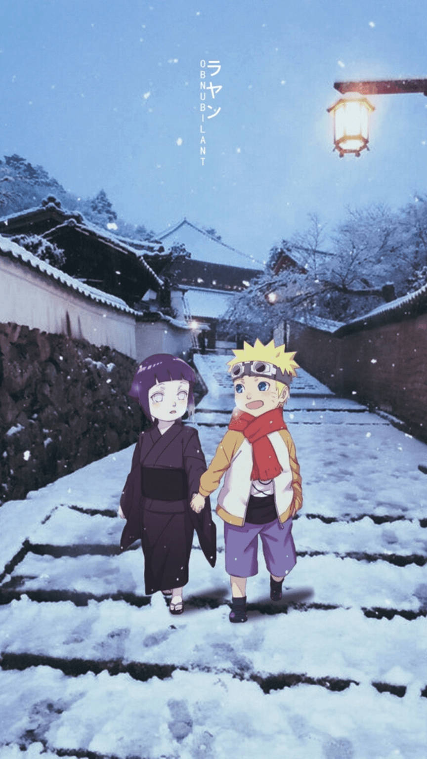 火影忍者 美學 桌布 壁紙 — 兩個動畫小孩手牽手走過積雪的村莊街道，頭頂掛著發光的燈籠，雪花飄落。