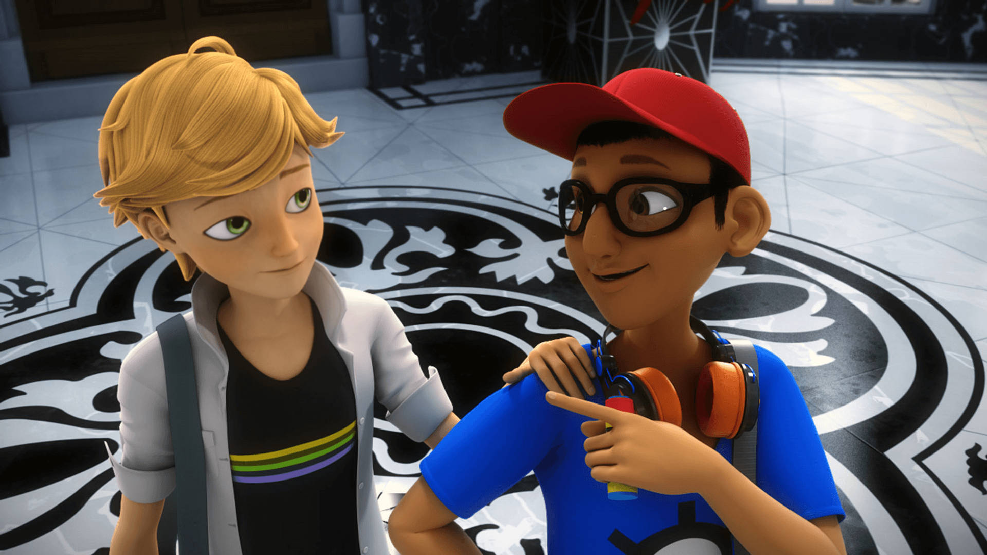 Adrien 桌布 壁紙 — 兩個動畫男孩在一個現代房間裡，地板有黑白圖案，其中一個微笑著指向另一個。
