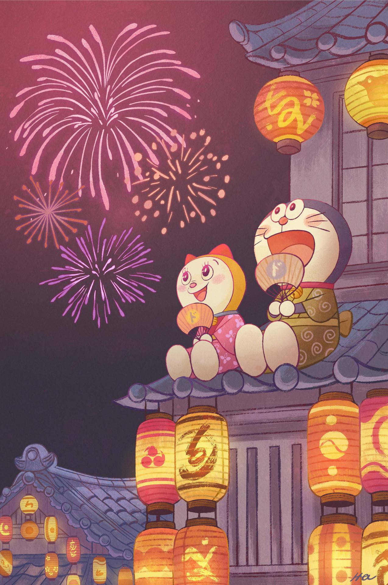 Doraemon 桌布 壁紙 — 兩個卡通角色在夜晚愉快地看着色彩繽紛的煙火在傳統日本燈籠上方綻放。