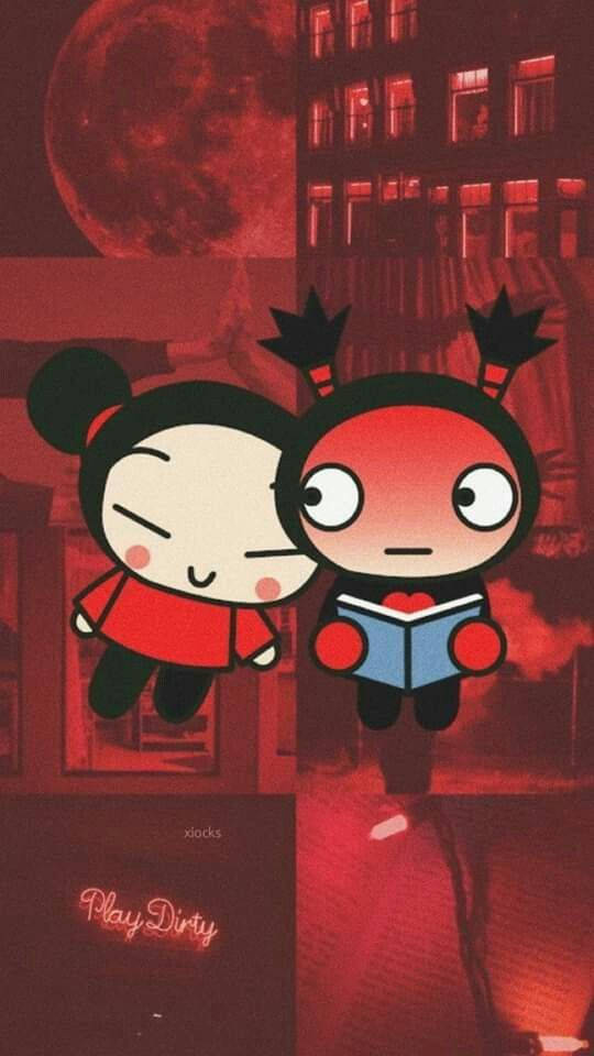 Pucca 桌布 壁紙 — 兩個卡通角色在紅色調的城市景觀中漂浮，背景有大月亮和發光的窗戶。