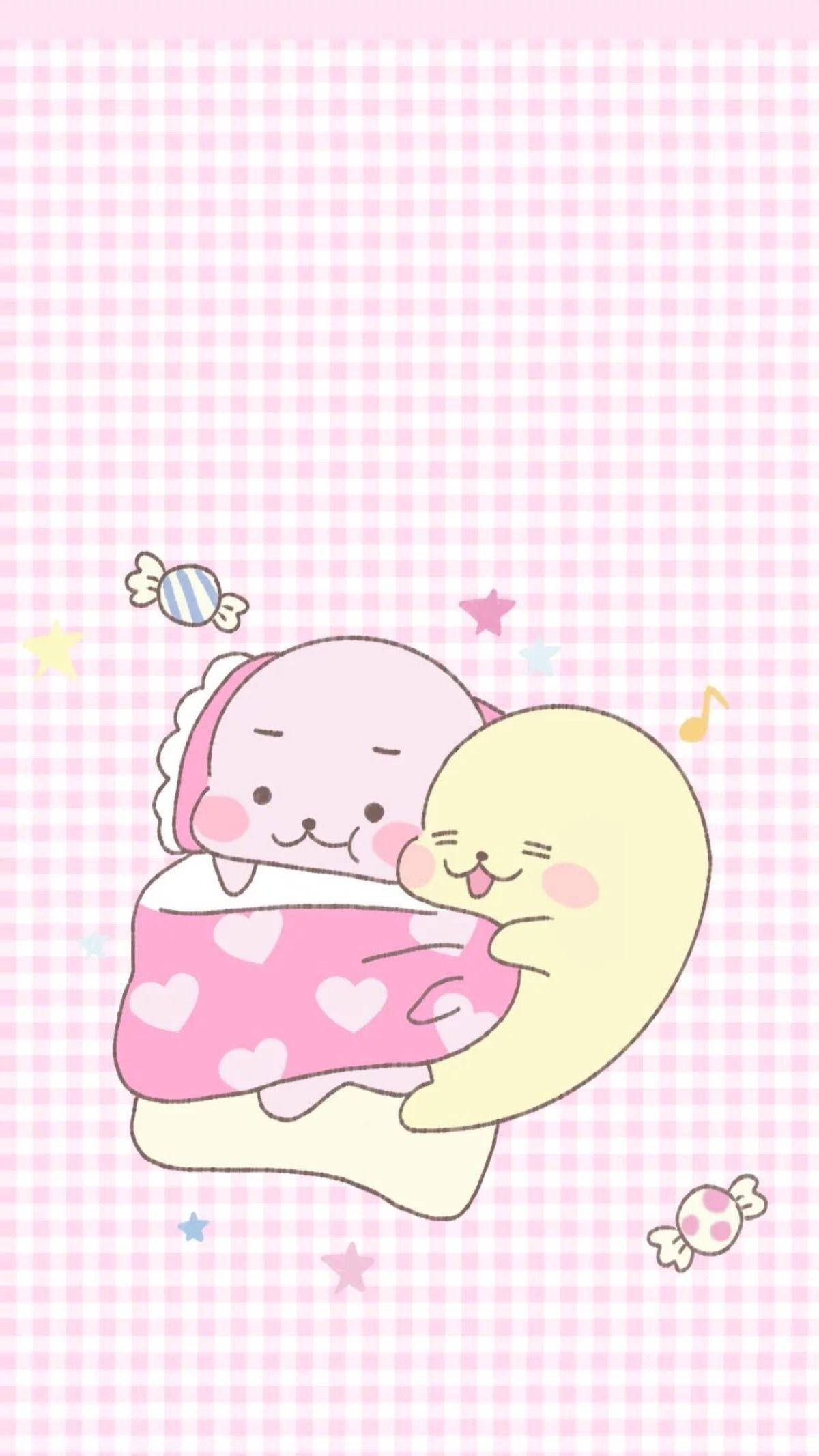 Kawaii iPhone 桌布 壁紙 — 兩個可愛卡通角色在粉紅色心形毛毯下依偎，背景是粉彩格紋，有漂浮的糖果和星星。