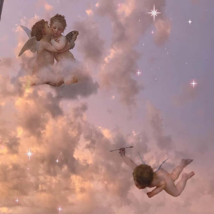 Angel Aesthetic Clouds 桌布 壁紙 — 兩個小天使在雲上擁抱，另一個在下方漂浮，拿著畫筆，背景是星光閃爍的黃昏天空。