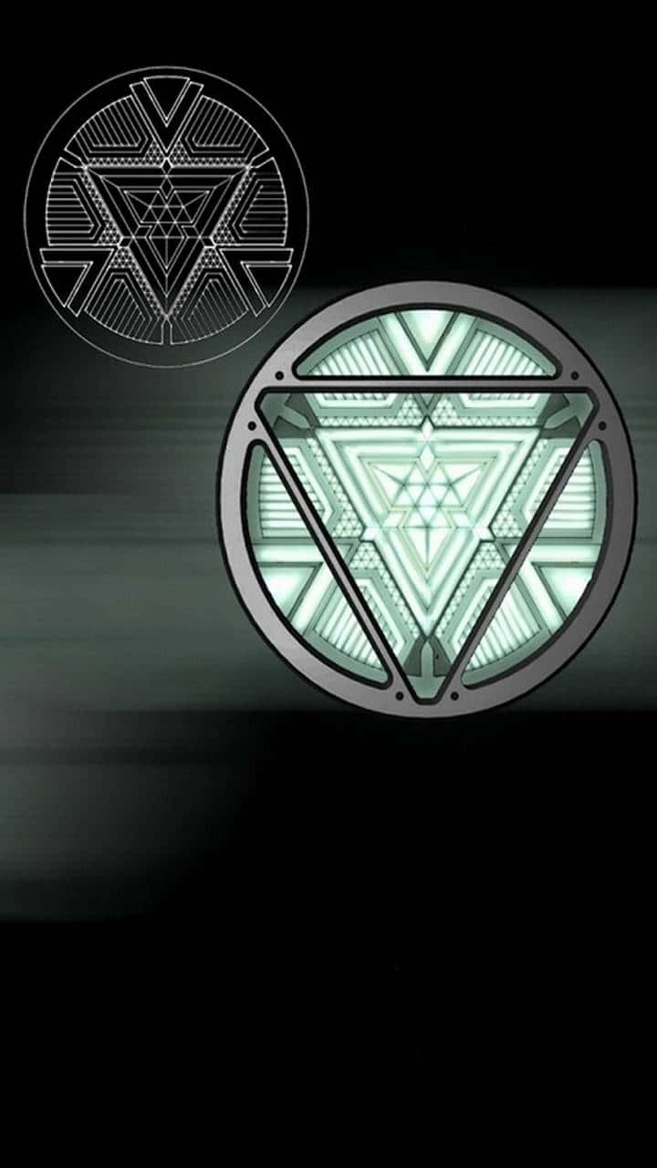 Iron Man Arc Reactor 桌布 壁紙 — 兩個幾何圓形符號，一個發出綠光，另一個在深色漸變背景上以白色勾勒出輪廓。