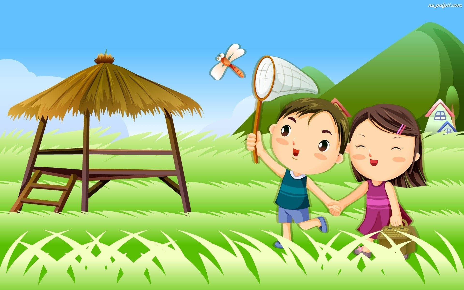 小孩動圖 桌布 壁紙 — 兩個微笑的孩子手牽手在草地上用網追蜻蜓，旁邊有一個茅草屋頂的遊戲屋。