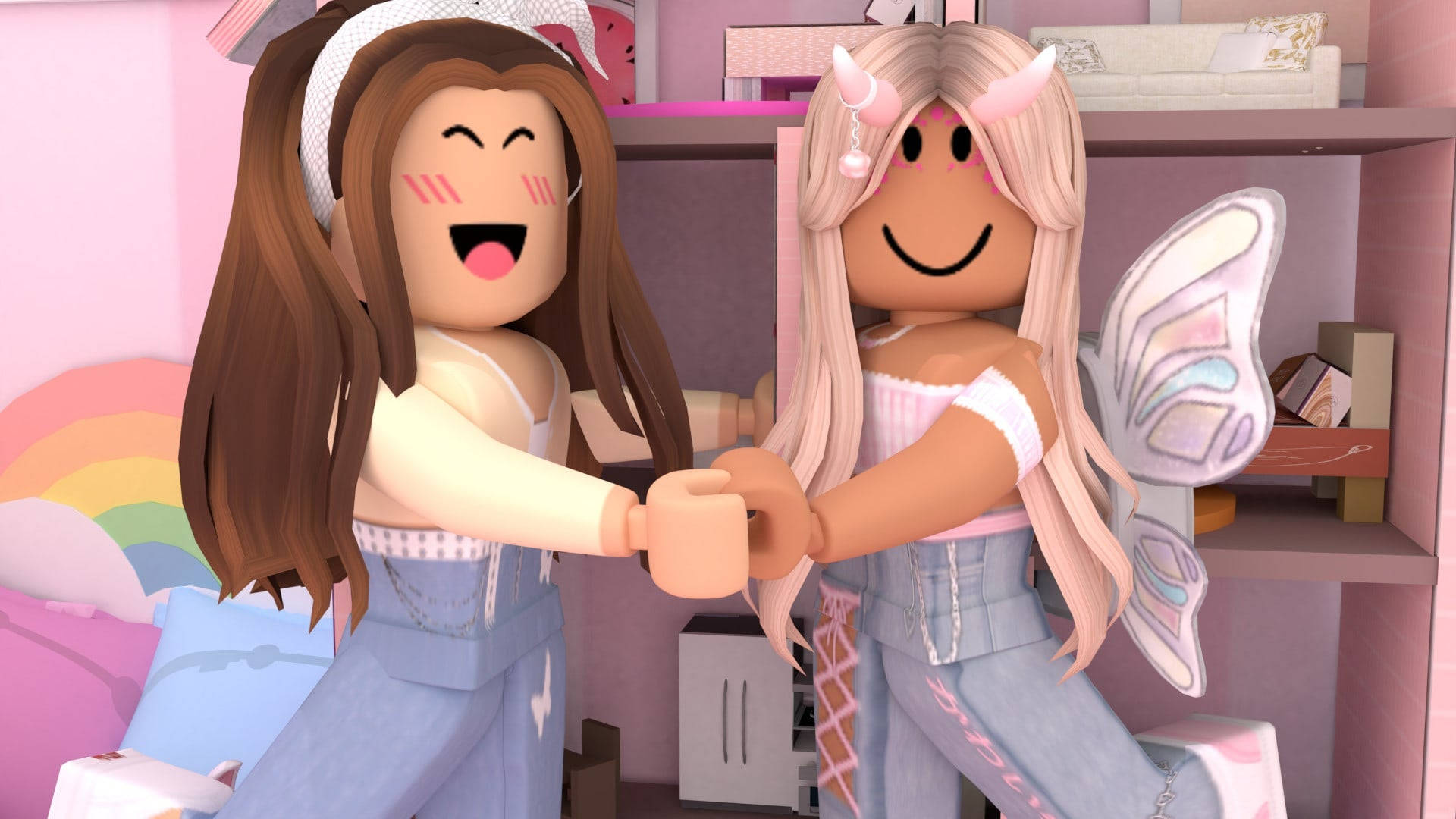Roblox 女孩 桌布 壁紙 — 兩個快樂的Roblox角色在粉紅色臥室裡，用彩虹裝飾和仙女翅膀擊掌。