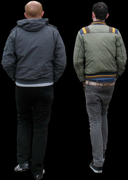 Coat 桌布 壁紙 — 兩個男人背對背站在黑色背景前，一個穿著深色外套，另一個穿著帶有黃色條紋的綠色外套。