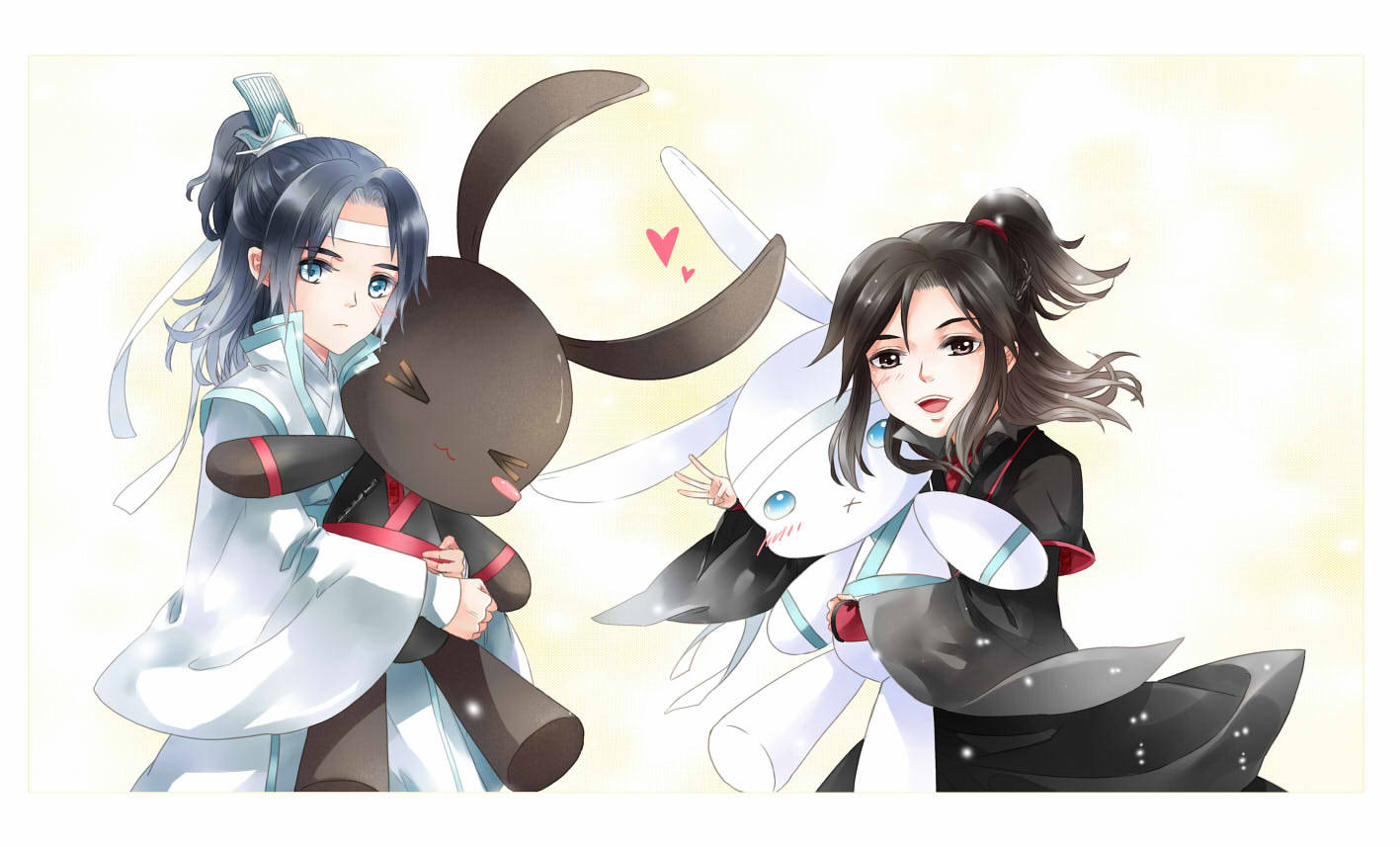 mo 桌布 壁紙 — 兩個穿著傳統服裝的動漫女孩在柔和發光的背景下抱著可愛的兔子毛絨玩具。