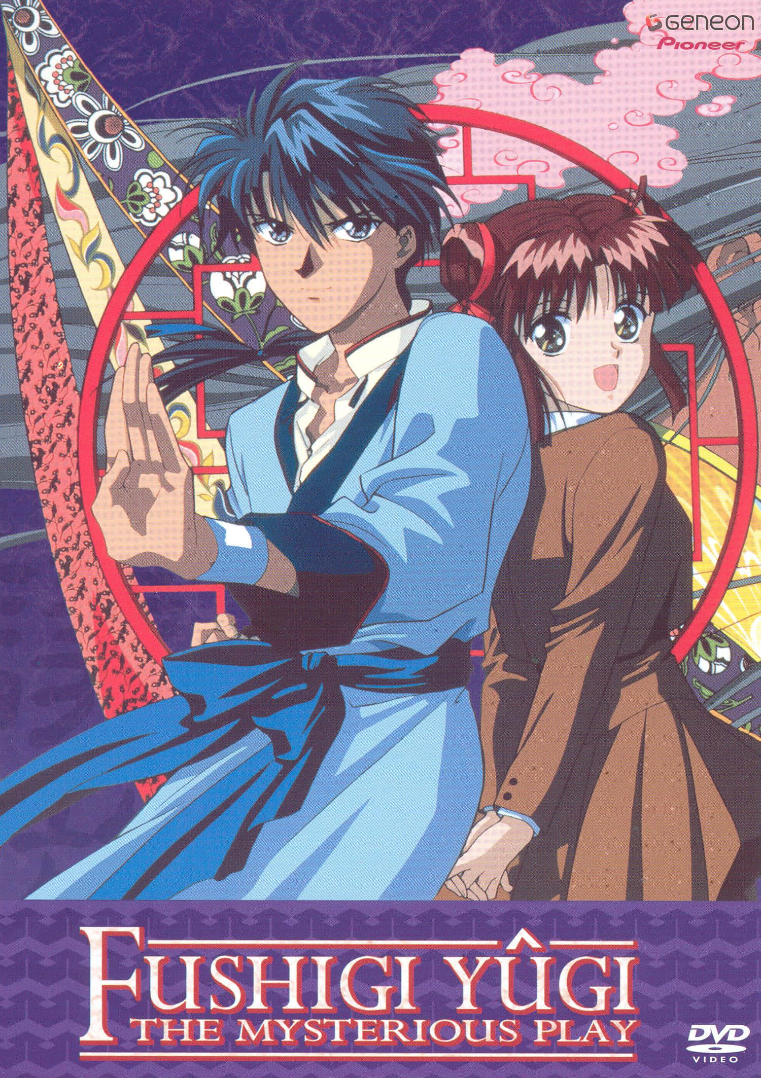 Fushigi Yuugi 桌布 壁紙 — 兩個穿著傳統長袍的動漫角色站在一個帶有花卉圖案和粉紅色雲朵的紅色圓形窗戶前。