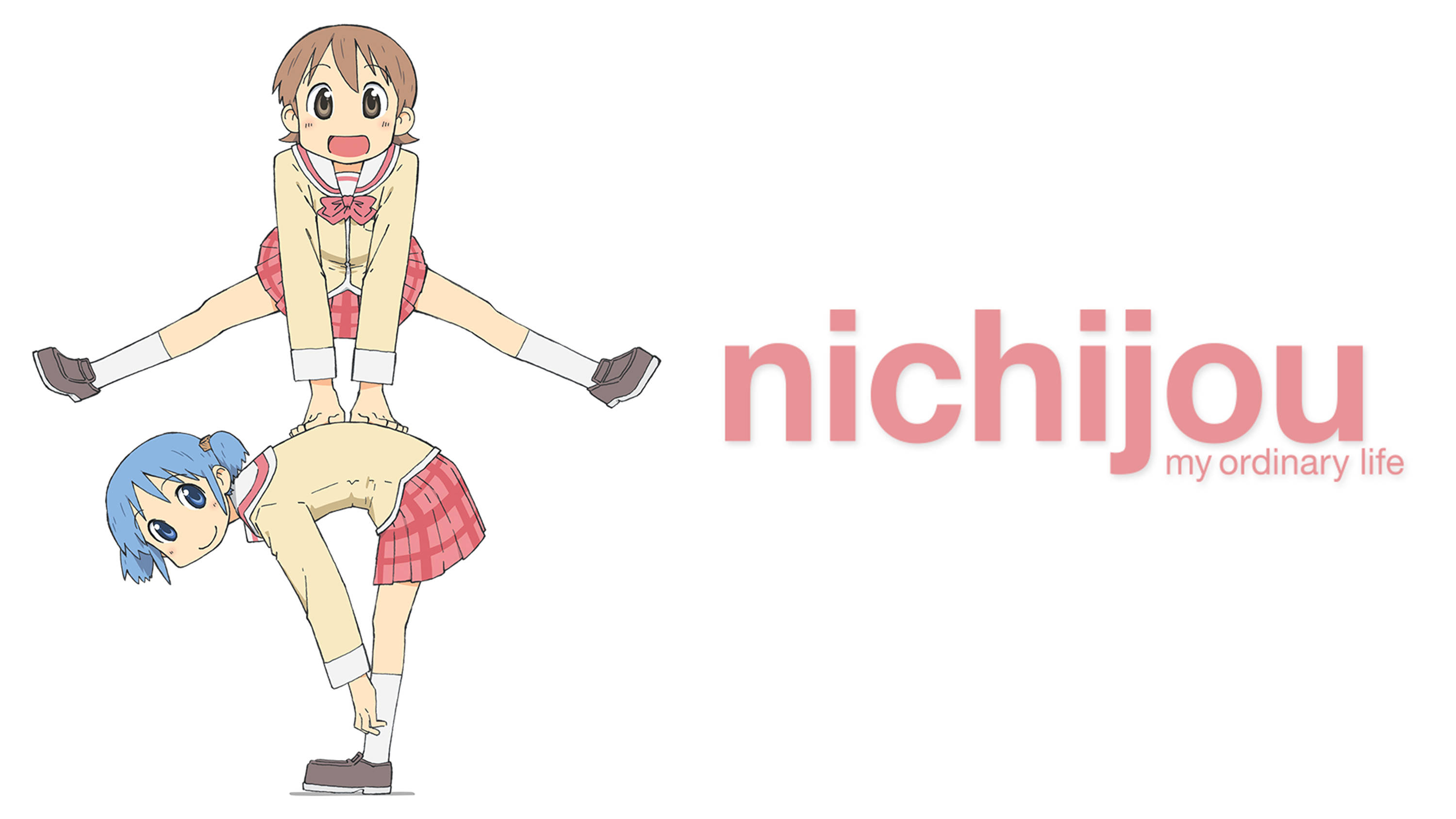 動漫 桌布 壁紙 — 兩個穿著校服的動漫女孩在純白色背景上以動態姿勢頑皮地保持平衡，並帶有粉紅色文字。