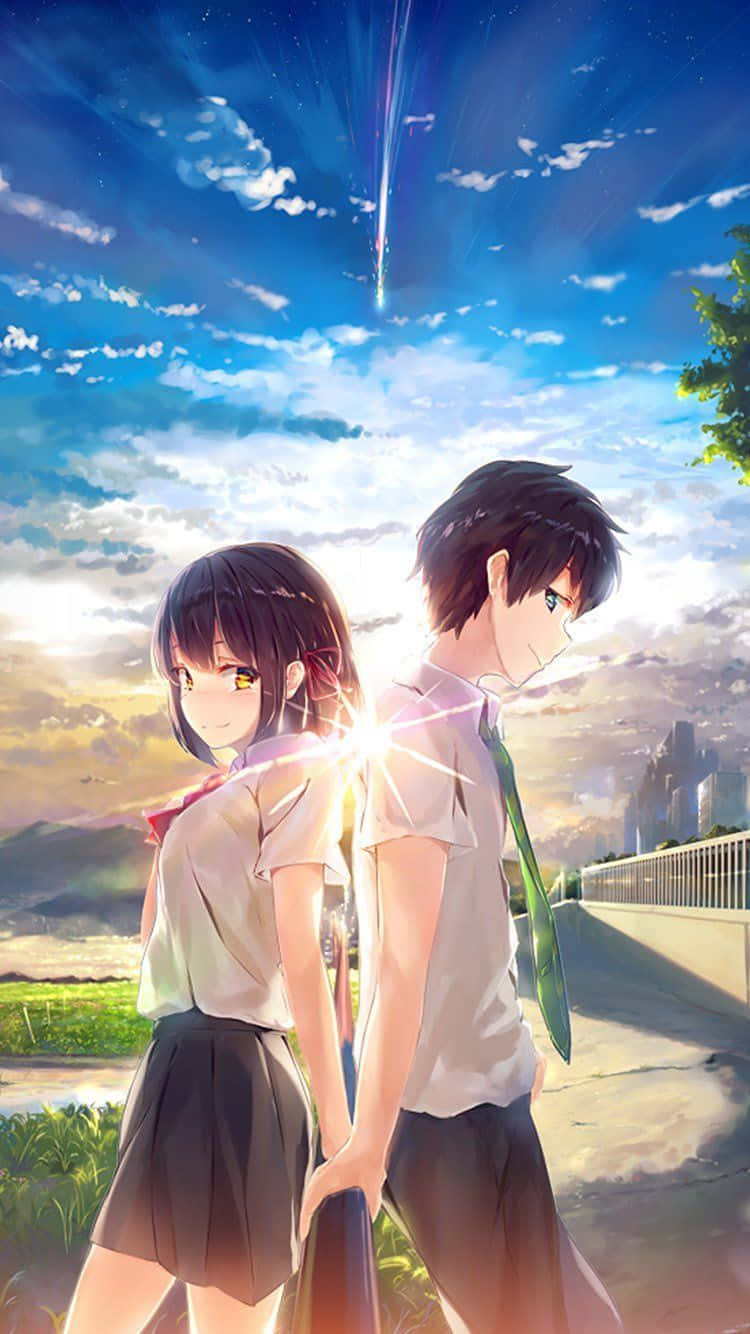 Your Name Anime 桌布 壁紙 — 兩個穿著校服的動漫青少年在流星劃過的鮮豔天空下背對背站立。