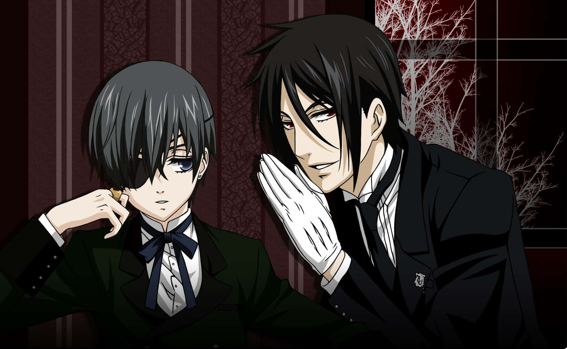 Black Butler 桌布 壁紙 — 兩個穿著正式西裝的動漫男孩在深紅色圖案牆壁前戲劇性地擺姿勢，窗外可見光禿禿的樹枝。