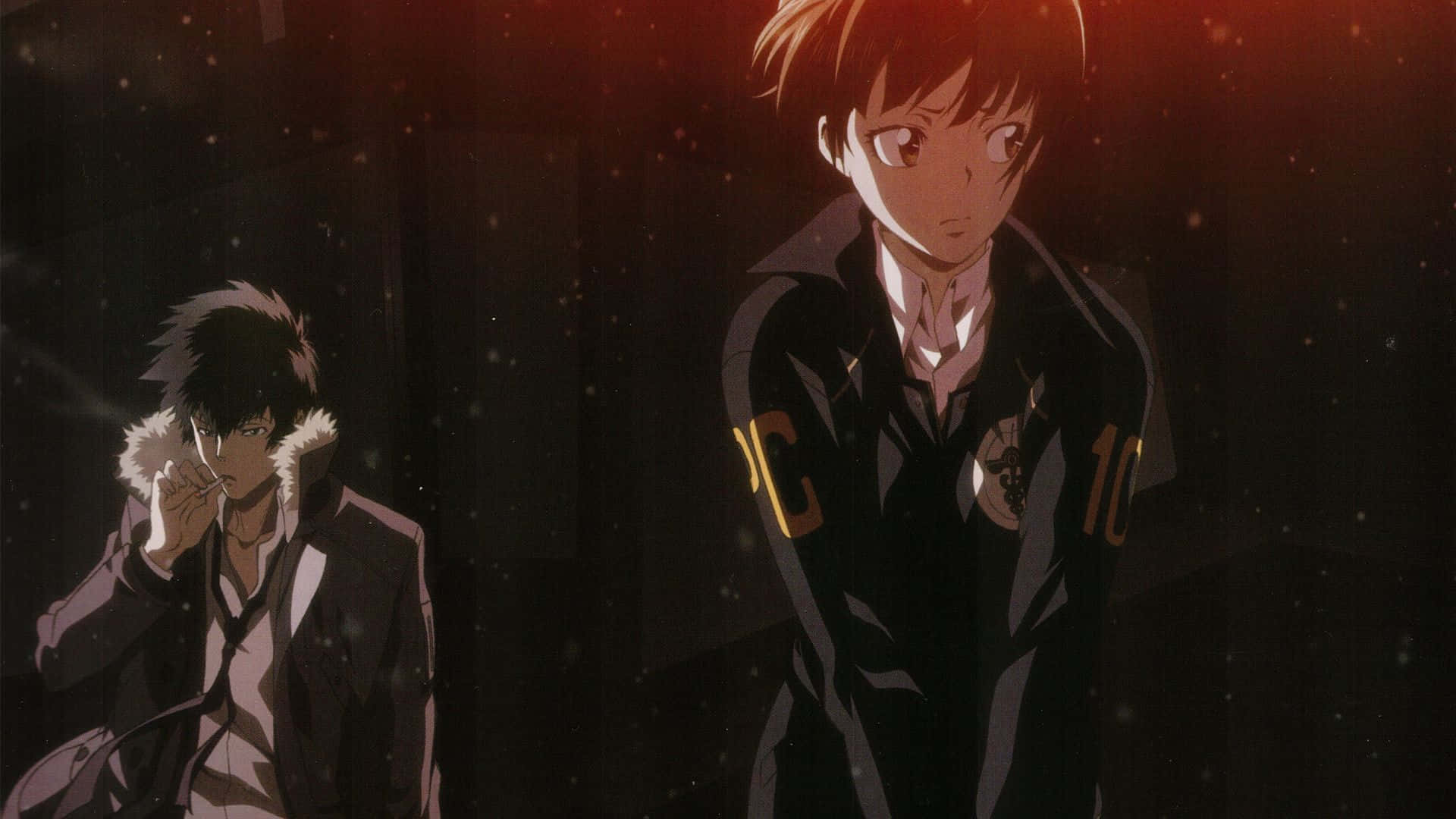 Shinya Kogami 桌布 壁紙 — 兩個穿著深色外套的動畫男孩站在雪夜場景中，溫暖發光的粒子在他們周圍漂浮。