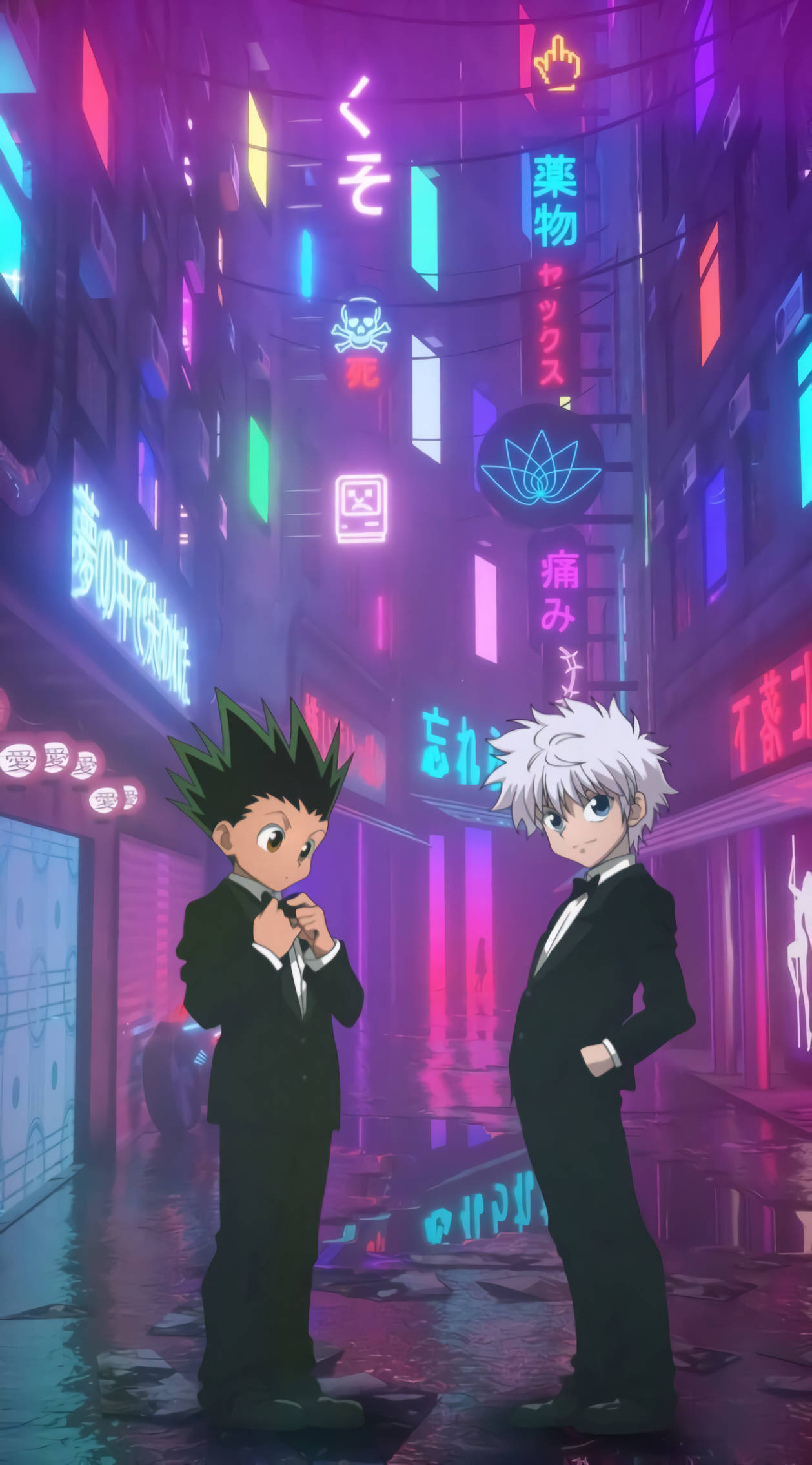 Hunter X Hunter iPhone 桌布 壁紙 — 兩個穿著黑色西裝的動畫男孩站在一個霓虹燈閃爍、雨水浸濕的賽博朋克小巷中，周圍有發光的日本招牌。