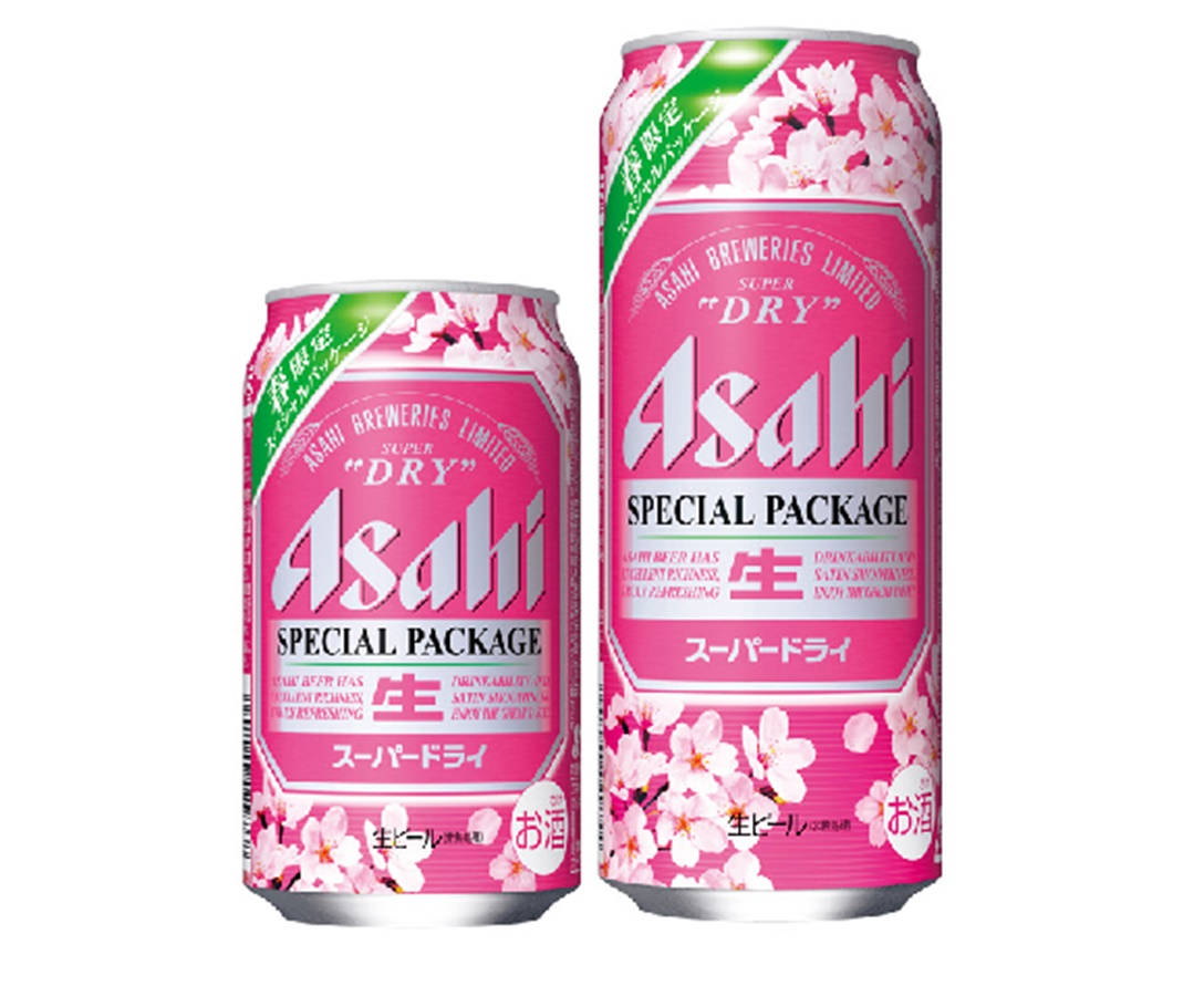 Beer 桌布 壁紙 — 兩個粉紅色的Asahi啤酒罐，裝飾著櫻花，並排站在白色背景前。