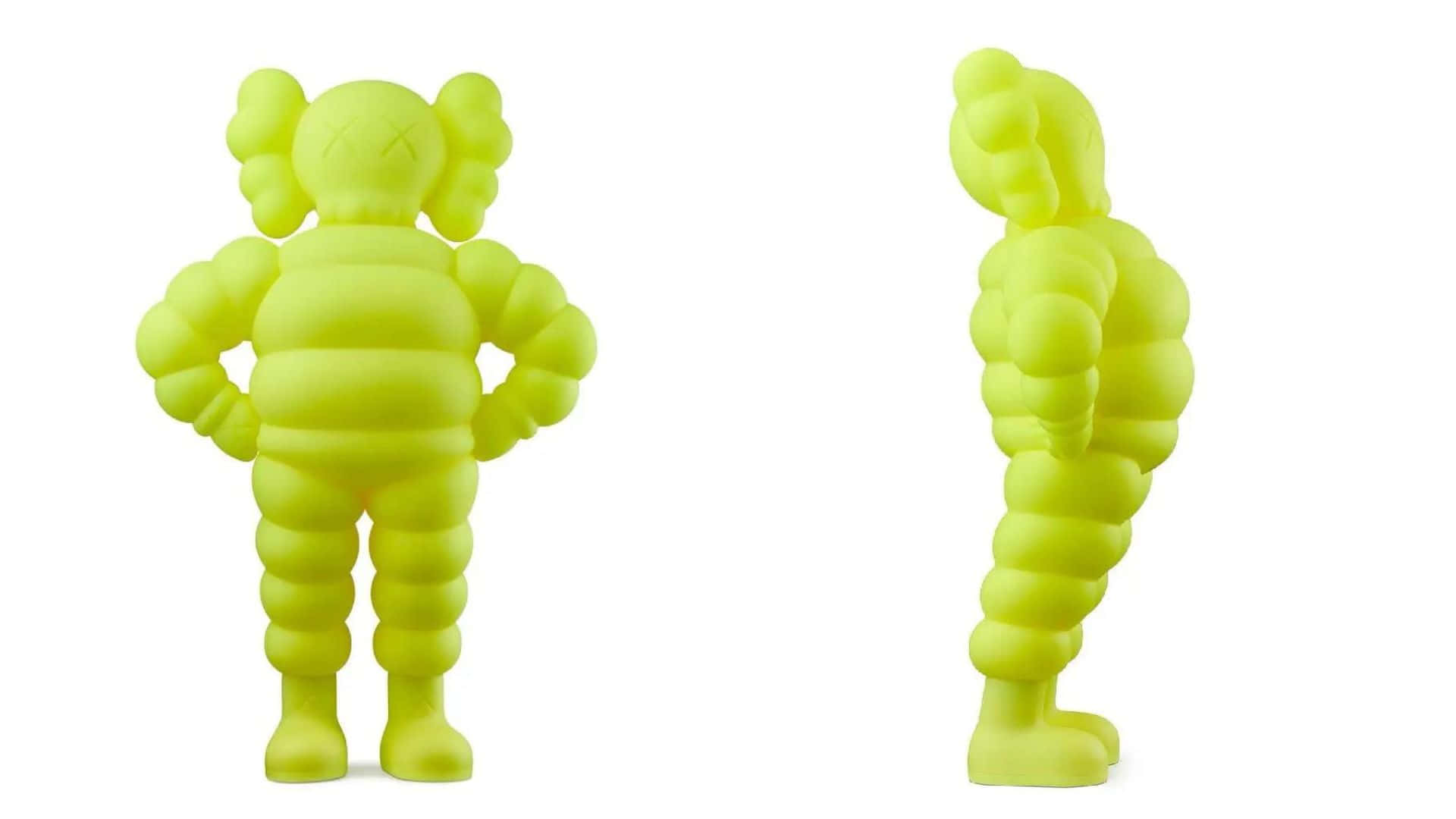 Kaws Chum 桌布 壁紙 — 兩個萊姆綠色KAWS公仔，一個正面面向雙手叉腰，另一個側面，兩者都有標誌性X眼睛和球根狀分段身體。