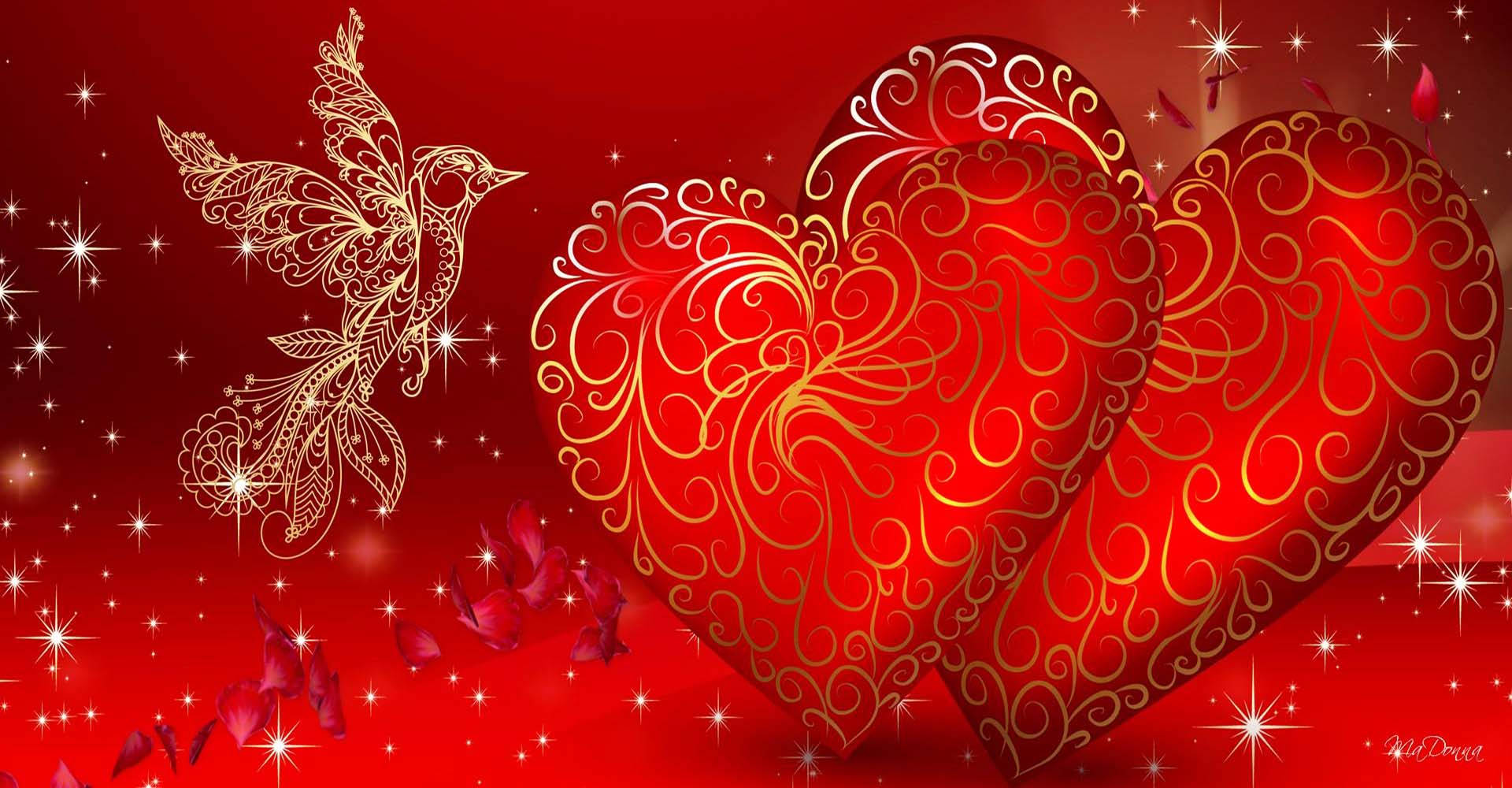 Love Heart 桌布 壁紙 — 兩個裝飾華麗的紅色心形，帶有金色鏤空圖案，在星光閃爍的紅色背景上發光，背景中有一隻金色的鳥和飄落的花瓣。