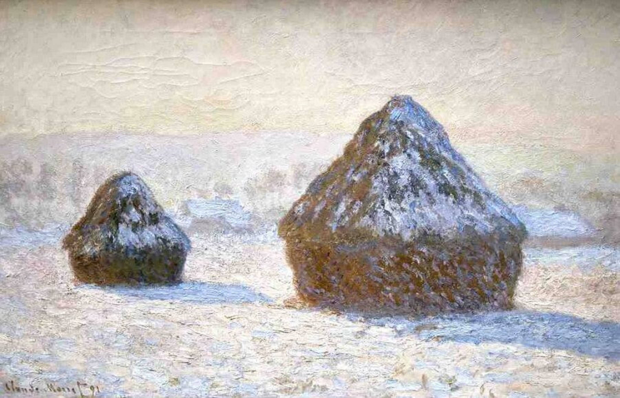 Monet 桌布 壁紙 — 兩個覆蓋著雪的乾草堆矗立在寧靜的冬季田野中，天空柔和蒼白，以可見的筆觸繪製。