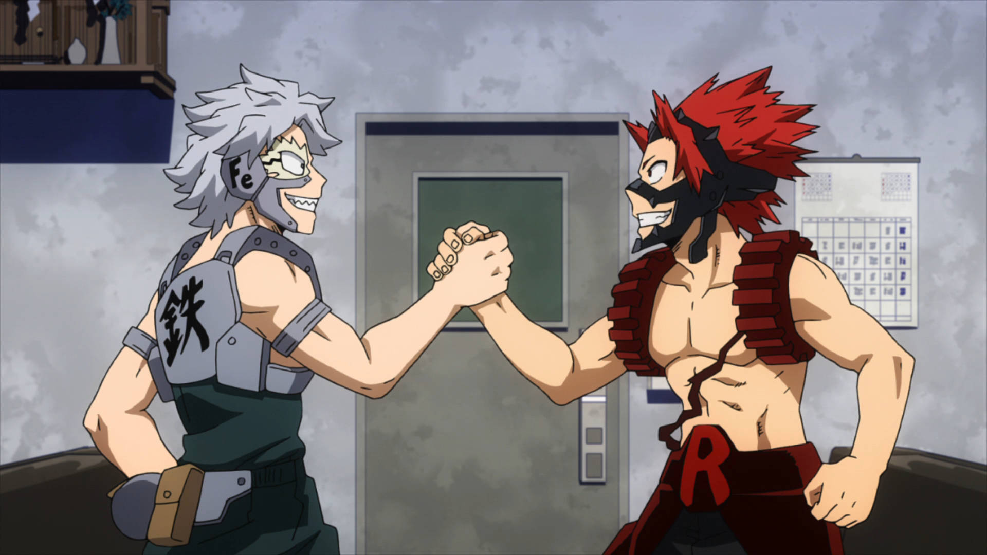 Kirishima 桌布 壁紙 — 兩個身穿戰鬥裝備的動漫角色在骯髒的城市走廊中帶著兇猛的笑容碰拳。