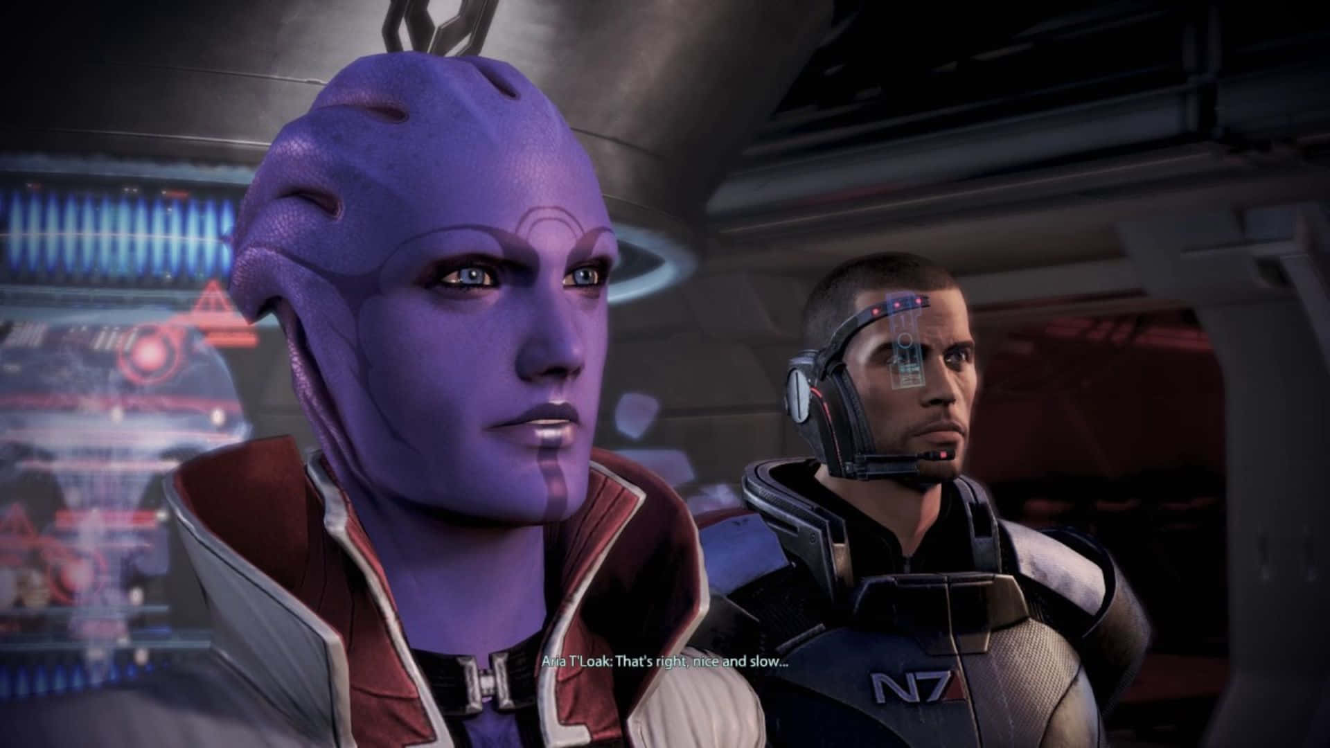 Aria T'loak 桌布 壁紙 — 兩個身穿未來裝甲的科幻角色站在一艘太空船的駕駛艙內，周圍有發光的全息顯示屏。