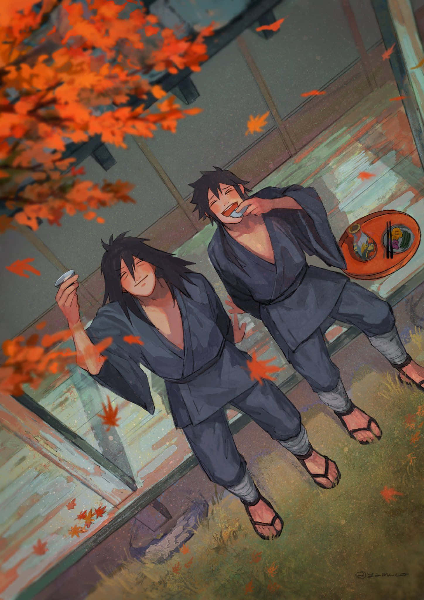 Izuna Uchiha 桌布 壁紙 — 兩個身穿深色長袍的動漫男子在鮮豔的橙色楓樹下放鬆，秋天的落葉在他們周圍飄落。