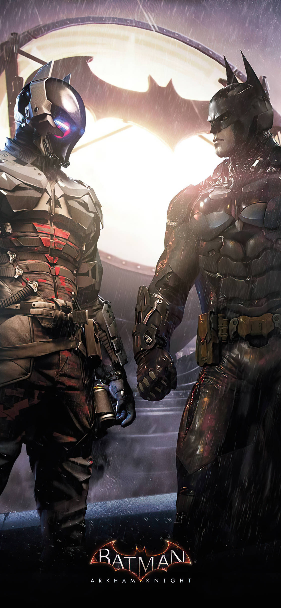 Arkham 桌布 壁紙 — 兩個身穿裝甲的蝙蝠俠人偶在黑暗的城市環境中，站在發光的蝙蝠標誌拱門下淋雨。