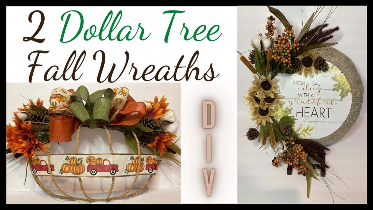 Fall Wreath 桌布 壁紙 — 兩個鄉村風秋季花環，飾有南瓜、松果和秋葉，掛在白色牆上。