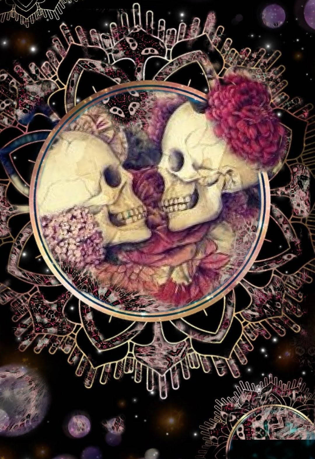 愛心 桌布 壁紙 — 兩個頭骨在一個圓形框架內擁抱，框架上飾有複雜的曼陀羅圖案和宇宙元素，背景是星光閃爍的黑色。