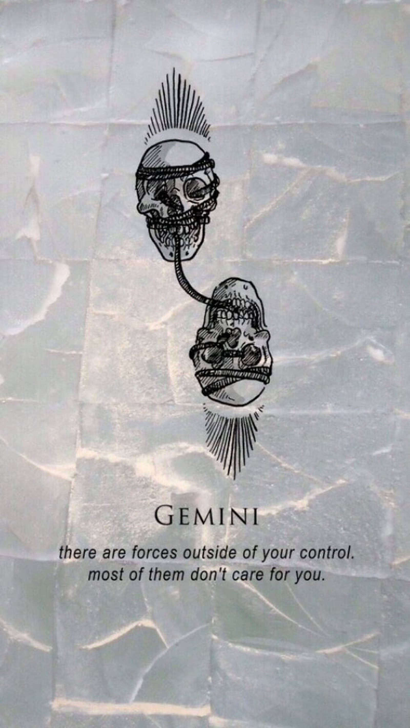 gemini 桌布 壁紙 — 兩個風格化的頭骨通過管子連接在皺巴巴的紙上，附有雙子座星座文字和引文。