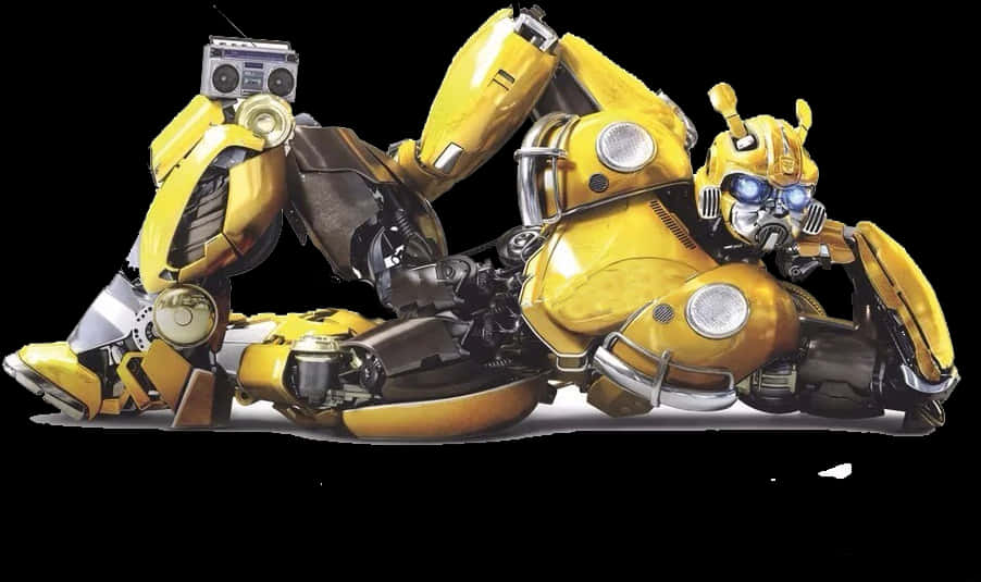 Transformers Bumblebee 桌布 壁紙 — 兩個黃色和黑色的機器人角色側躺在黑色背景上，其中一個拿著一個手提音響。