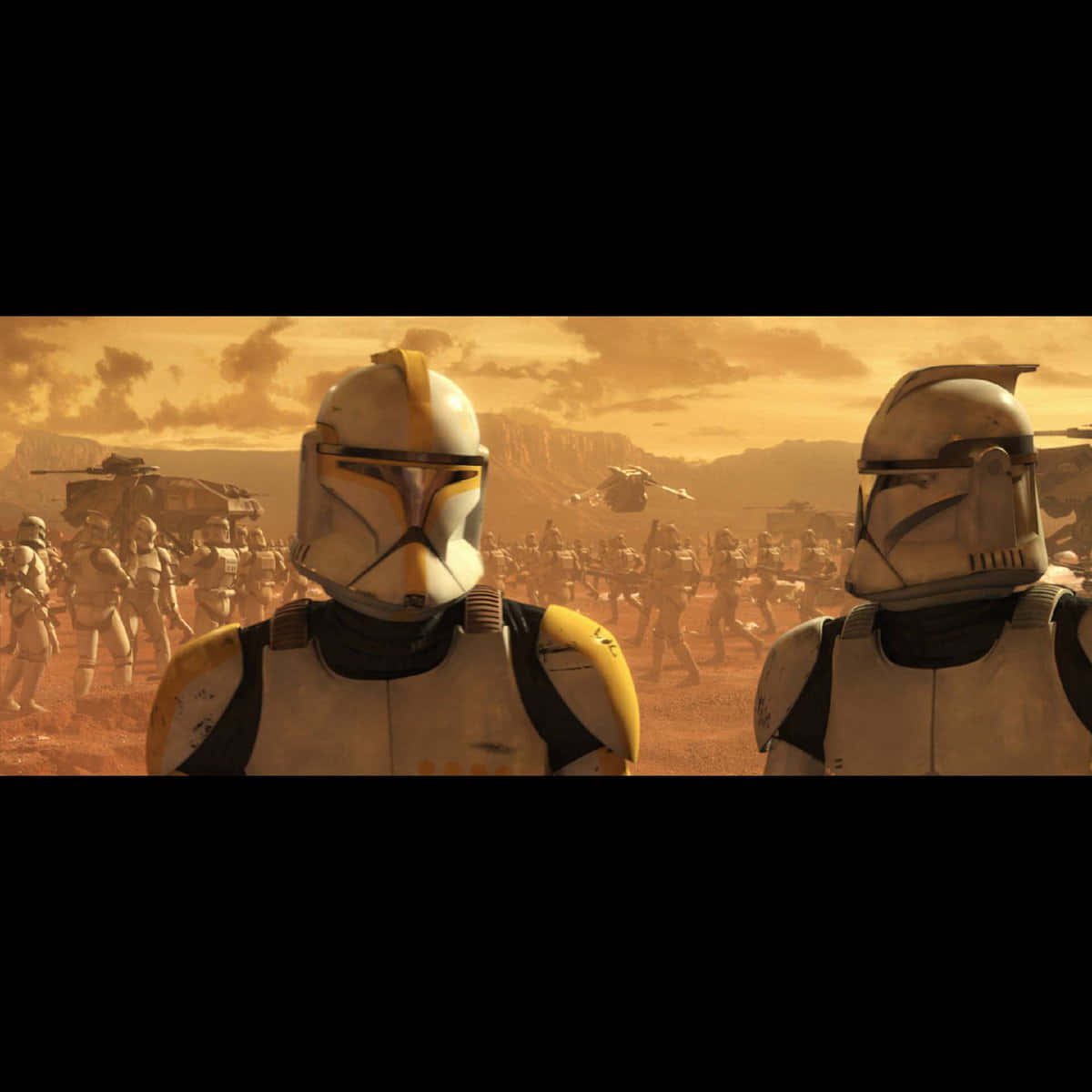 The Battle Of Geonosis 桌布 壁紙 — 兩名克隆人戰士站在前景，軍隊在橙色天空下穿越塵土飛揚的外星戰場。