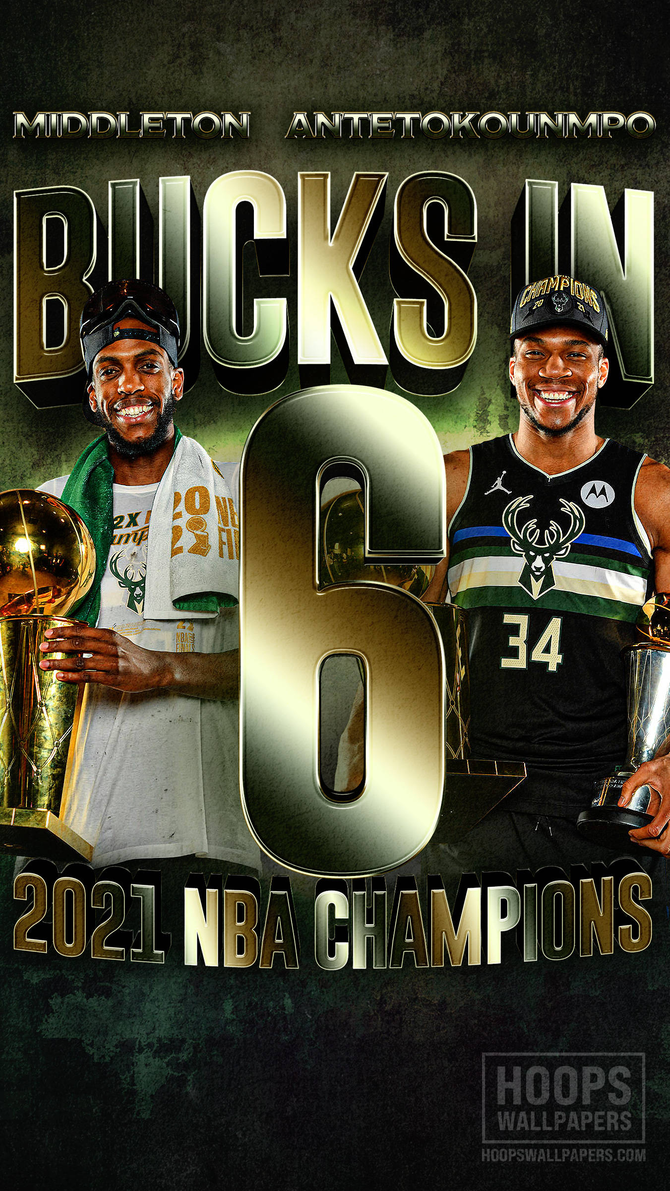 Champion 桌布 壁紙 — 兩名微笑的密爾瓦基公鹿籃球運動員在深色紋理背景旁，手持冠軍獎盃，旁邊有一個巨大的金色數字六。