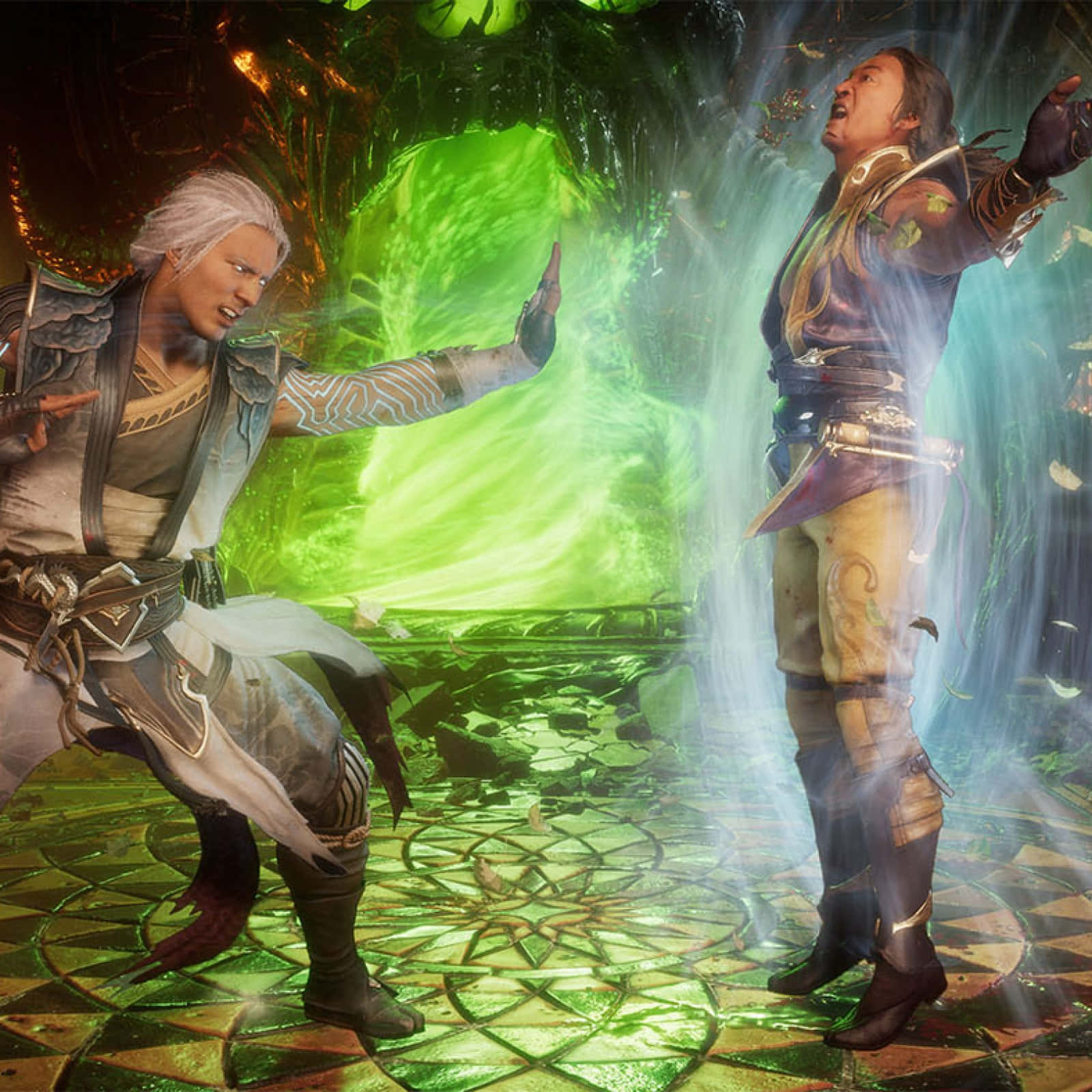 Mortal Kombat Fujin 桌布 壁紙 — 兩名戰士在神秘森林競技場中碰撞，伴隨著發光的綠色能量和飄落的樹葉。