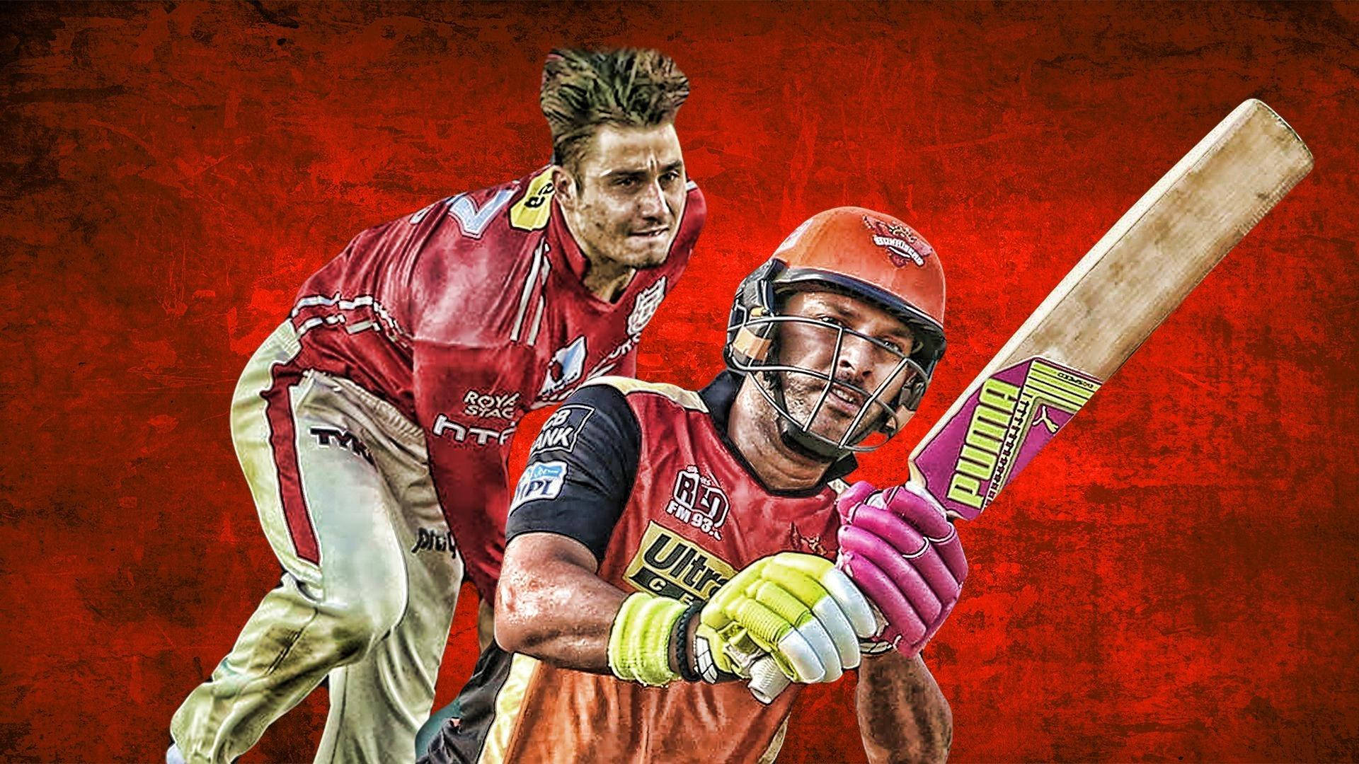 punjab kings 桌布 壁紙 — 兩名板球運動員在紋理紅背景前擺出動作姿勢，一人用Puma球棒擊球，另一人在後面奔跑。