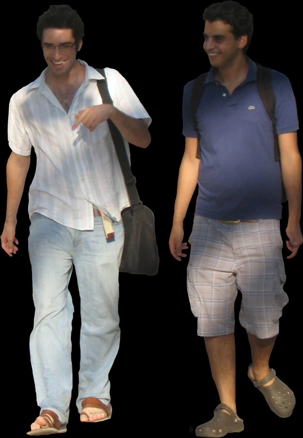 剪貼畫 桌布 壁紙 — 兩名穿著休閒的男子在黑色背景前並肩而行，一人身穿條紋襯衫和涼鞋，另一人穿著Polo衫、短褲和Crocs鞋。
