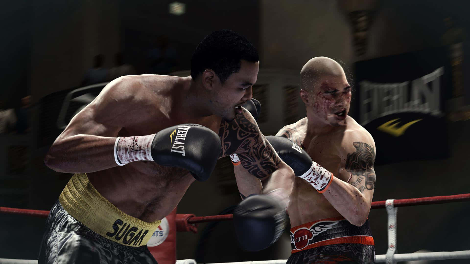 Boxing 桌布 壁紙 — 兩名紋身拳擊手在骯髒的擂台上交鋒，其中一人一拳打在對方臉上，鮮血順著他的臉頰滴落。