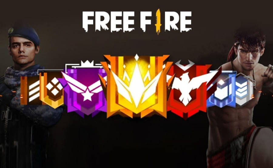 free fire banner 桌布 壁紙 — 兩名肌肉發達的男性角色在醒目的Free Fire標誌下，兩側襯托著鮮豔發光的遊戲徽章。