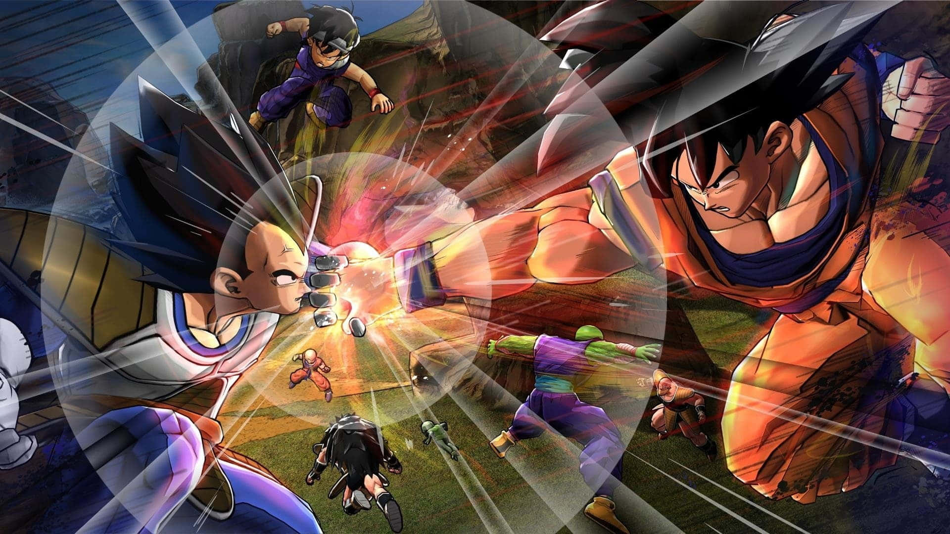 Dragon Ball Xenoverse 桌布 壁紙 — 兩名賽亞人戰士在史詩級動畫戰鬥中，於熾熱的能量爆發中碰撞，背景有其他戰士。
